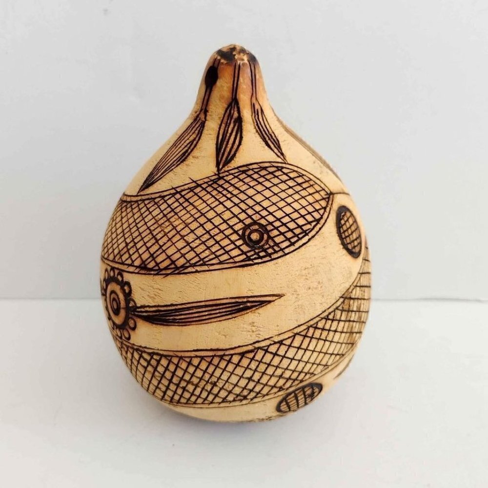 Vintage Hand Carved Peruvian Gourd Lattice Floral Leaf Design Folk Art Musical R
